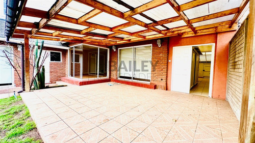 Espectacular Casa En Bosques De Montemar