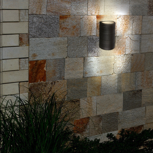 Imagen 2 de 4 de Luminaria Para Muro Exterior, Negro 6w Luz Fría Tecnolite