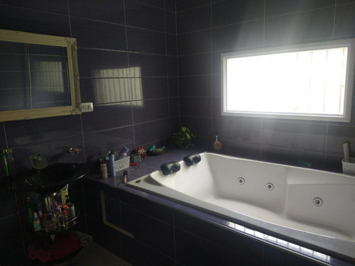 Imagen 19 de 24 de Excelente Casa 4 Amb, Con Garage Pasante!