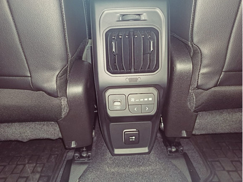 Imagen 23 de 25 de Commander Limited 1.3 Turbo 2022*
