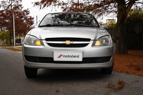 Chevrolet Corsa Spirit 1.4 2013 Motorland Permuto / Financio
