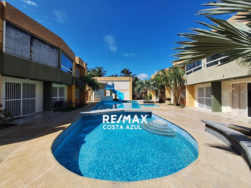Remax Vende Apartamento Listo Para Disfrutar En El Conjunto Villas Del Puerto En Tucacas.