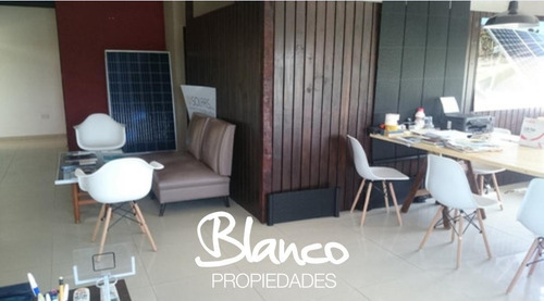 Imagen 2 de 11 de Oportunidad! Importante Oficina Muy Espaciosa Y Luminosa En El Edificio Riviera Park
