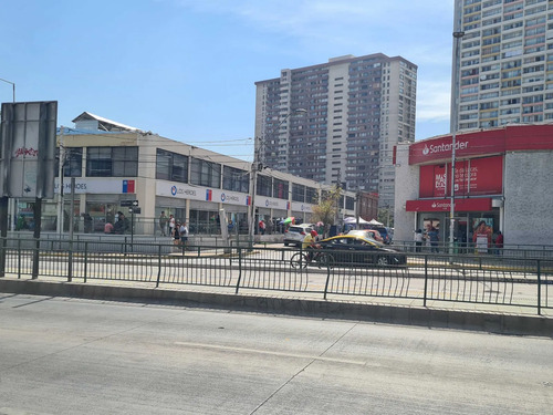 Excelente Local Comercial En El Corazón De La Florida