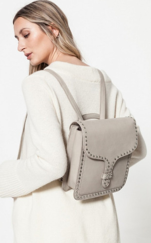 Mochila Prune, Modelo Joanna