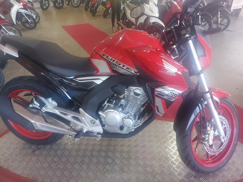 Imagem 2 de 9 de Honda Twister 250