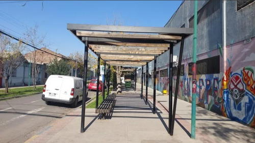 Arriendo Bodega De 984m2 C/oficina En Indepndencia
