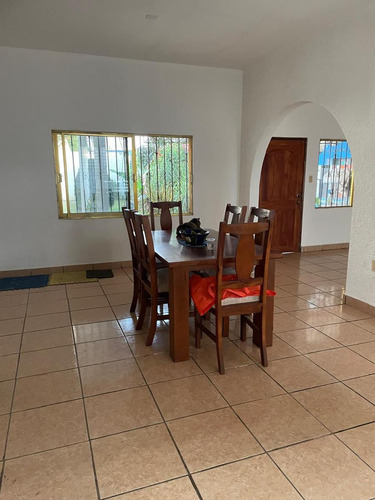 Venta De Casa Con Alberca En Colonia El Carmen En Tuxtepec Oaxaca