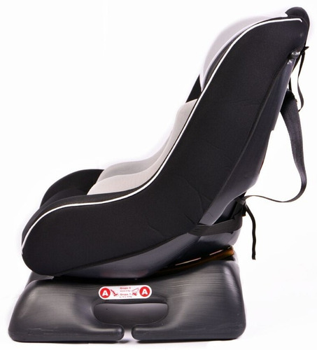 Imagen 3 de 5 de Butaca De Auto Para Bebe De 0-4 Años Reductor Reclinable