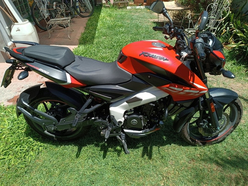 Bajaj Rouser Ns 200