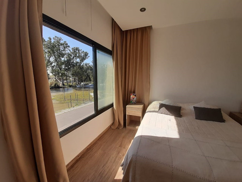 Imagen 11 de 25 de Casa En Venta En Vila Marina, 3 Dormitorios, 2 Plantas Y Piscina! Vista Al Rio!