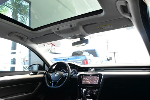Imagen 12 de 15 de Volskwagen Passat 2.0 Tsi Highline 220cv 2017 - 36.300km