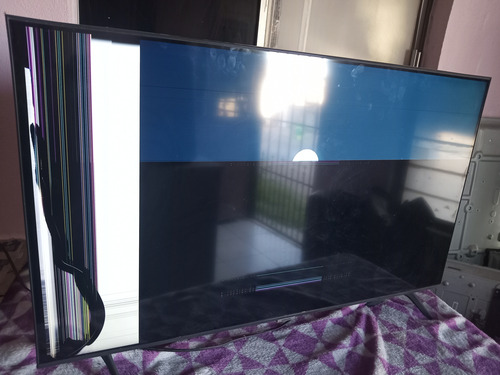 Pantalla Samsung Un43au7000f, Elige Fuente O Main. (Usado)