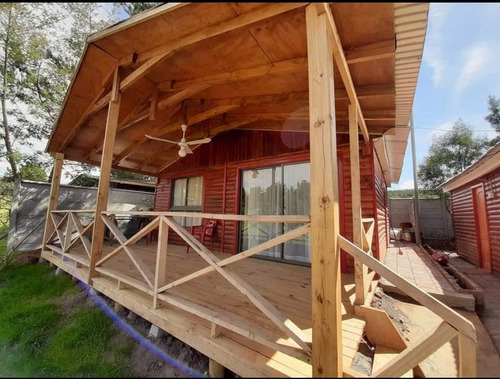 Parcela Con Piscinas, Cabañas, Quinchos Y Salón De Eventos.
