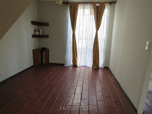 Casa En Arriendo De 2 Dorm. En Talca