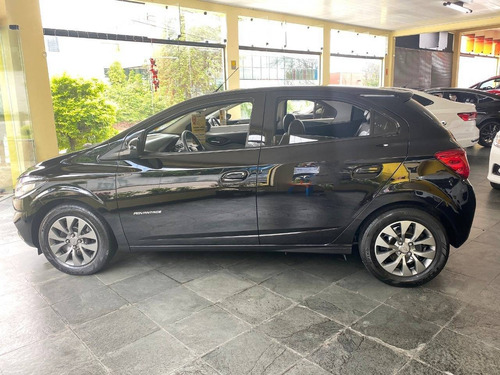 Imagem 3 de 9 de Chevrolet Onix 1.4 Mpfi Advantage 8v Flex 4p Automático