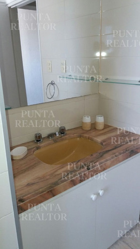 Apartamento En Venta Sobre Roosevelt 2 Dormitorios, Bajó De Precio!- Ref: 26