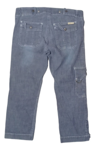 Fever Jeans Capri Con Bolsa A Un Costado Talla 28 Mujer (Usado)