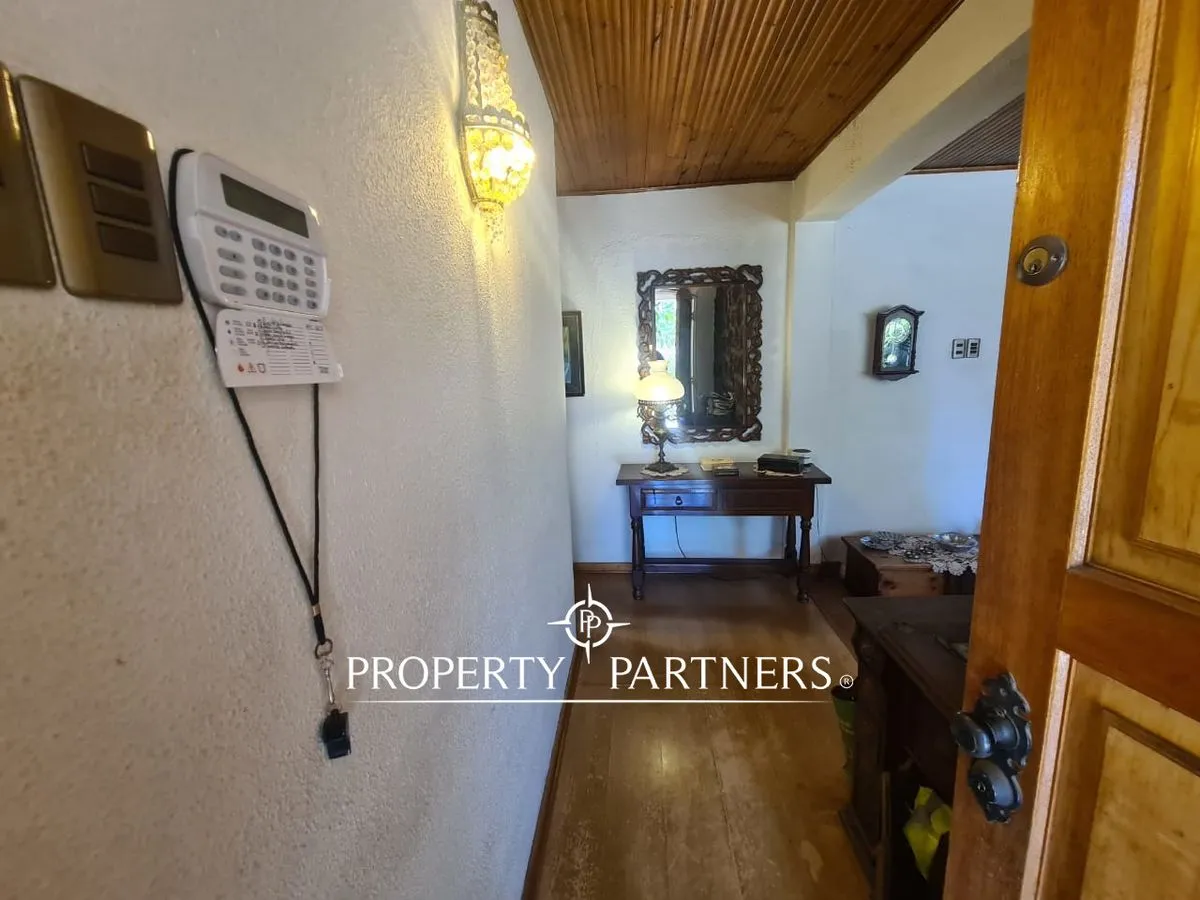 Imagen 2 de 24 de Algarrobo, Preciosa Casa En Excelente Barrio
