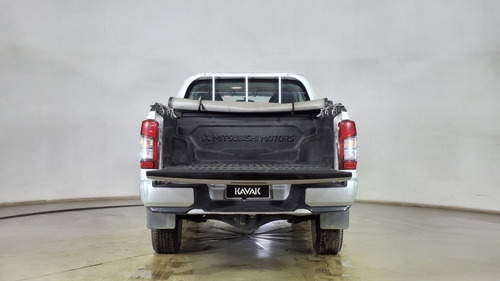 Mitsubishi L200 2.4 TD WORK DC CR