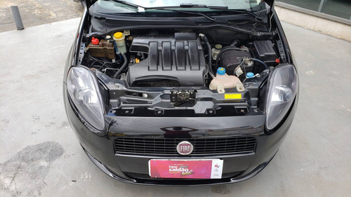 Fiat Punto 1.4 Attractive 8v Flex 4p Manual