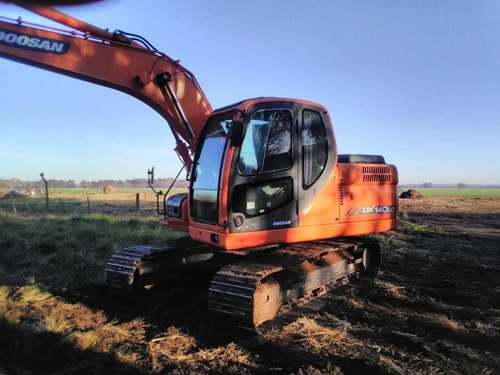 Excavadora Doosan Dx 140 Lcv Retroexcavadora