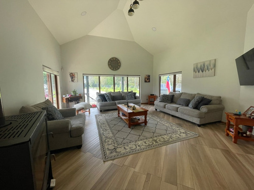 Se Vende Casa En Sector Las Vegas De Chamiza