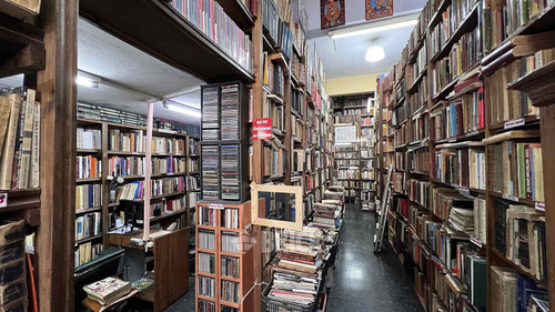 Local A La Calle Sin Expensas En Boyaca Al 1500 - 200 M2 Aprox Hoy Libreria