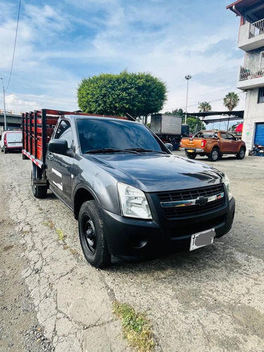 Camioneta Dmax Estacas