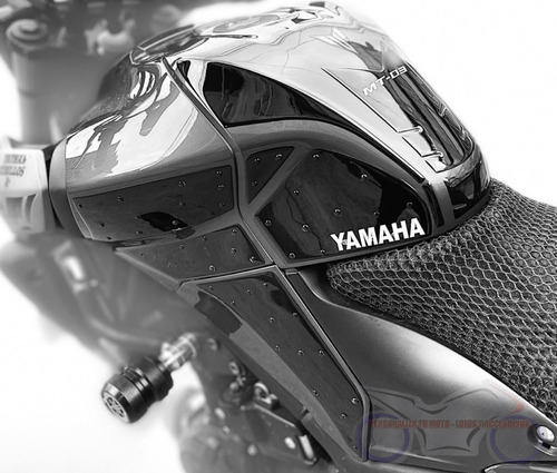 Imagen 1 de 10 de Kit Protector Tanque + Pierneras Stomp Grip Yamaha Mt-03 Abs