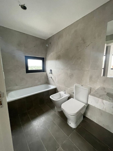 Imagen 18 de 23 de Departamento En Venta De 3 Ambientes En Las Lomitas Street - Lomas De Zamora