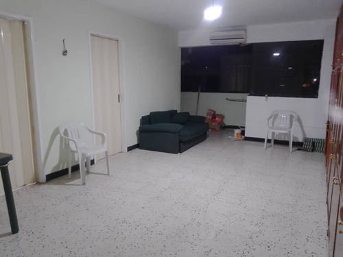 Imagen 3 de 8 de Apartamento Bien Ubicado Cercano Al Metro De Chacao
