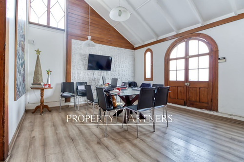 Arriendo De Propiedad Histórica Y Patrimonial En A...