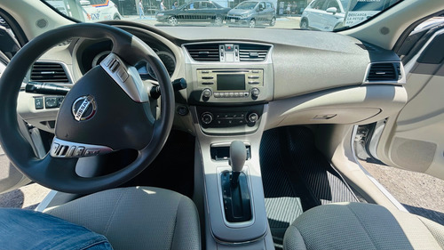 Nissan Sentra 1.8 Advance At