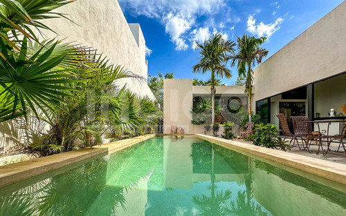 Casa De Una Planta En Venta En Mérida Modelo Deco En Privada Canaria, Conkal