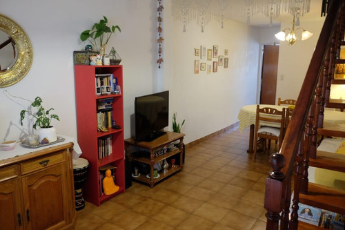 Venta-duplex De 4 Amb. C/patio Y Cochera Cubierta