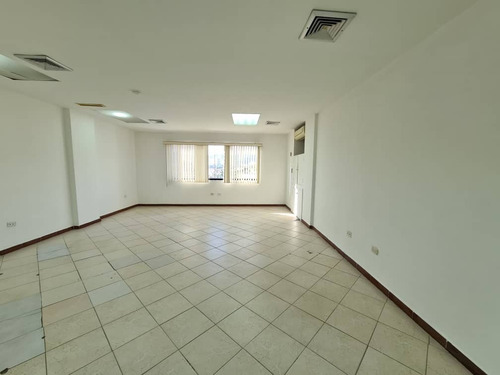 Imagen 1 de 12 de Oficina Comercial En El Parral, Valencia 04127407774 (lemof-015)