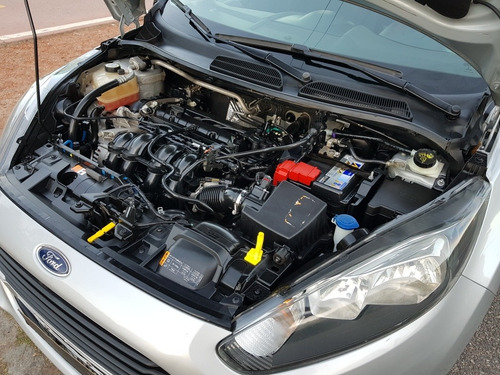 Ford Fiesta Kinetic Design 1.6 Sedan S Plus 120cv 2014