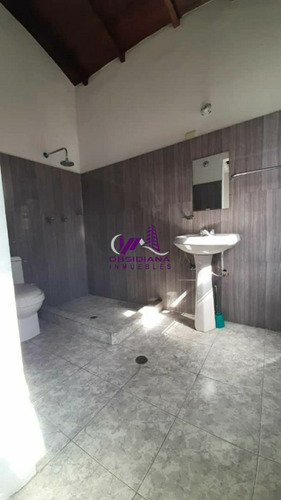 Imagen 7 de 10 de Local Comercial De Oportunidad Ubicado En La Av. 5 Y 6