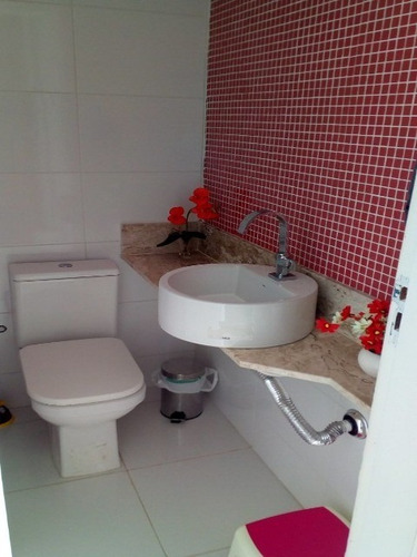 Imagem 8 de 20 de Excelente Casa Finamente Decorada Com 260m2 Em Alphaville Litoral Ii - Adr490 - 31993079