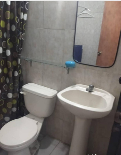 Imagen 8 de 12 de En Venta Amplia Casa Dos Niv El Cementerio Caracas