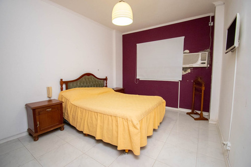 Imagen 11 de 30 de Departamento De 2 Dormitorios En El Centro