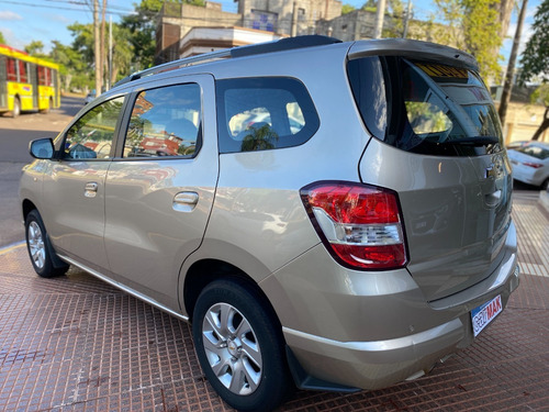 Imagen 3 de 21 de Chevrolet Spin Ltz 1.8 2013 15.000km