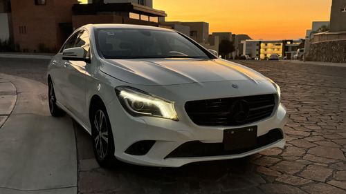 Mercedes-Benz Clase CLA 1.6 180 Cgi Mt
