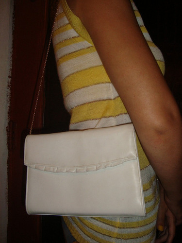 Retro Vintge Cartera De Cuero Blanca Con Cadenita Dorada 