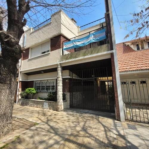 Ph 3 Ambientes Con 2 Patios En Lanús Oeste