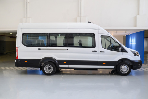 Ford Transit 2.0 Minibus 17+1 460E
