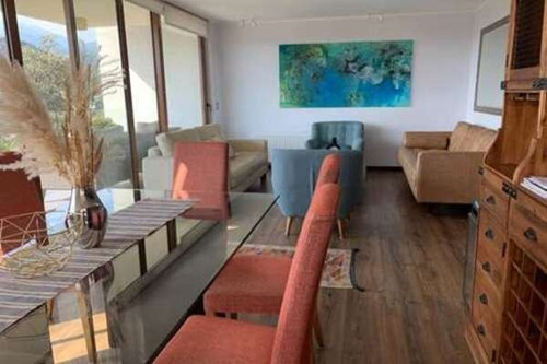 Espléndida Propiedad Con Amplio Jardín Privado.