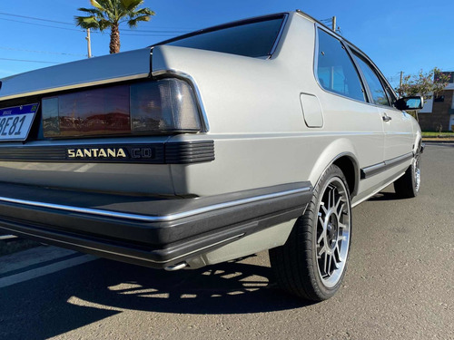 Imagem 3 de 10 de Volkswagen Santana Cd