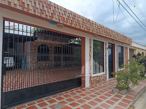 Nestor Y Vanessa Vende Casa En Naguanagua Urb El Pintar Atc-986